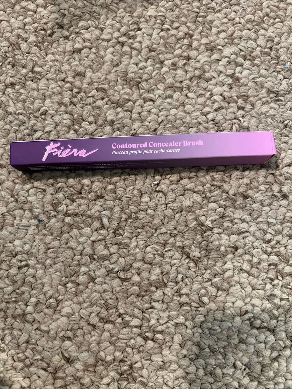 Contoured Concealer Brush - Purple